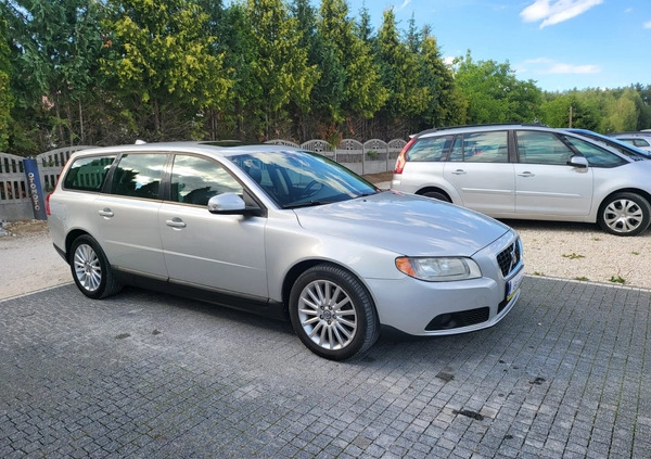 Volvo V70 cena 28500 przebieg: 235120, rok produkcji 2009 z Łańcut małe 529